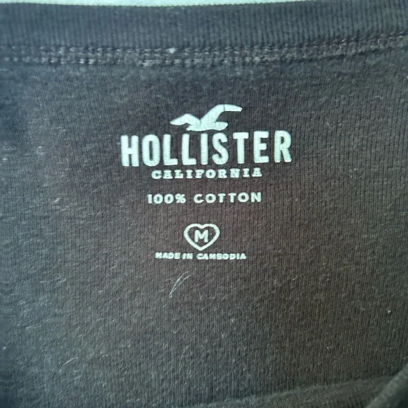 Hollister Black Fitted Crew Neck T-Shirt - Picture 3 of 3